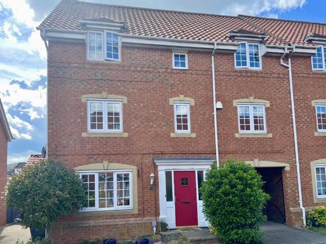 4 bedroom townhouse for sale