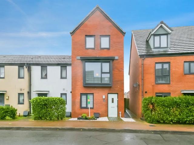 3 bedroom end of terrace house for sale