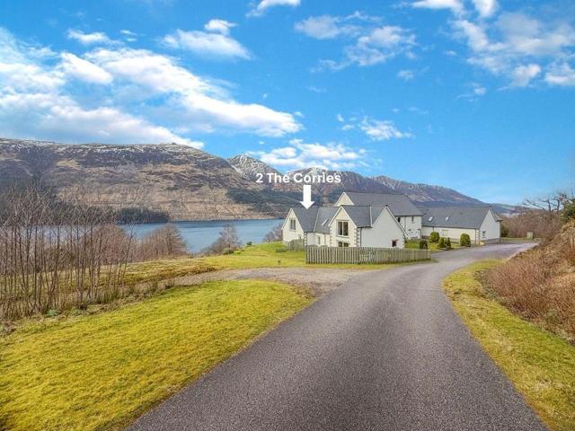 4 bedroom end of terrace house for sale