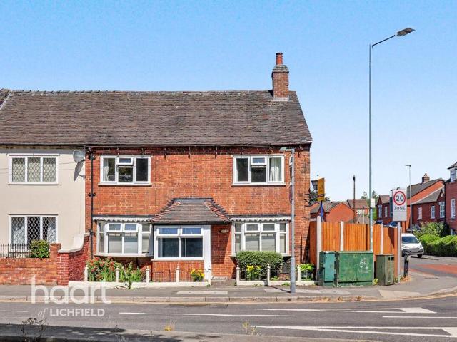 4 bedroom end of terrace house for sale