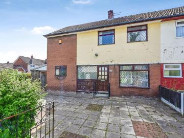 4 bedroom end of terrace house for sale