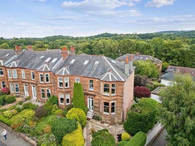 4 bedroom end of terrace house for sale