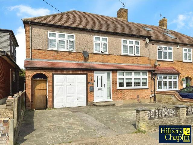 4 bedroom end of terrace house for sale