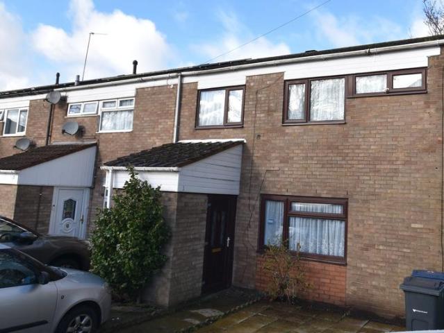 4 bedroom end of terrace house for sale