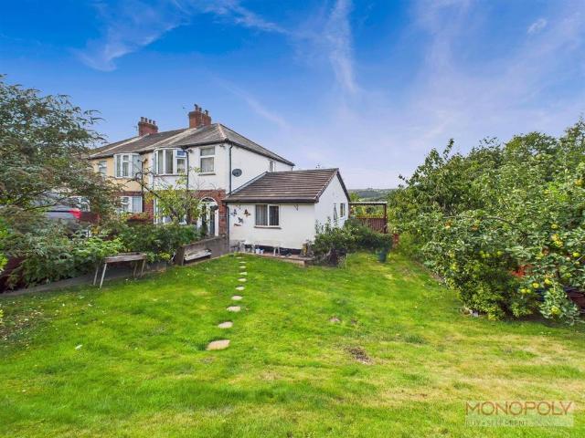 4 bedroom end of terrace house for sale