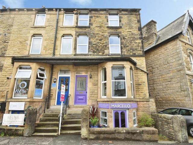4 bedroom end of terrace house for sale