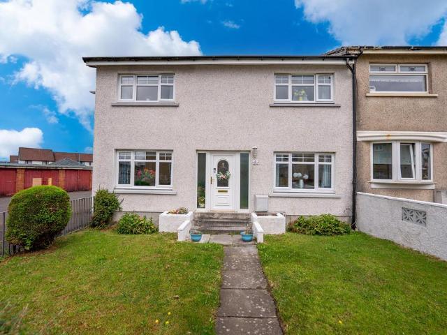 4 bedroom end of terrace house for sale