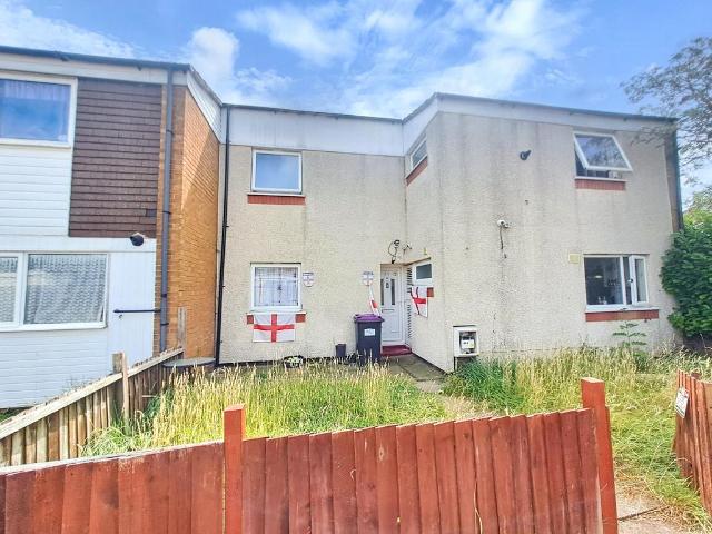 4 bedroom end of terrace house for sale