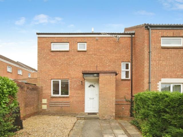 5 bedroom end of terrace house for sale