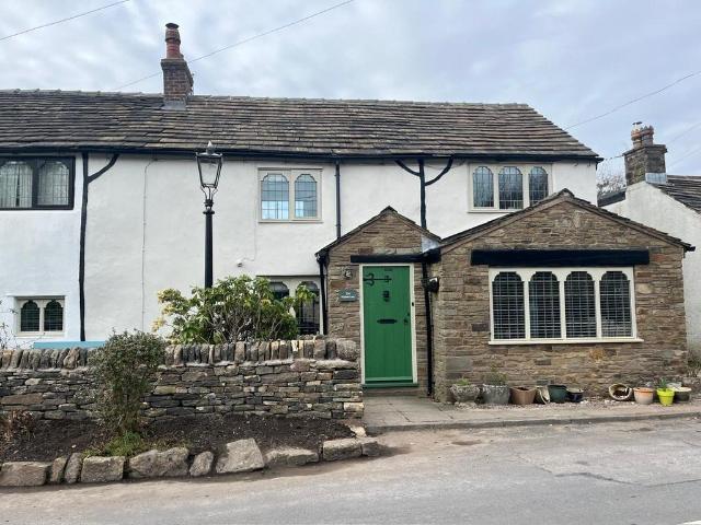 4 bedroom end of terrace house for sale