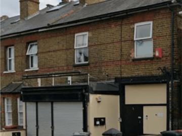 4 bedroom end of terrace house for sale