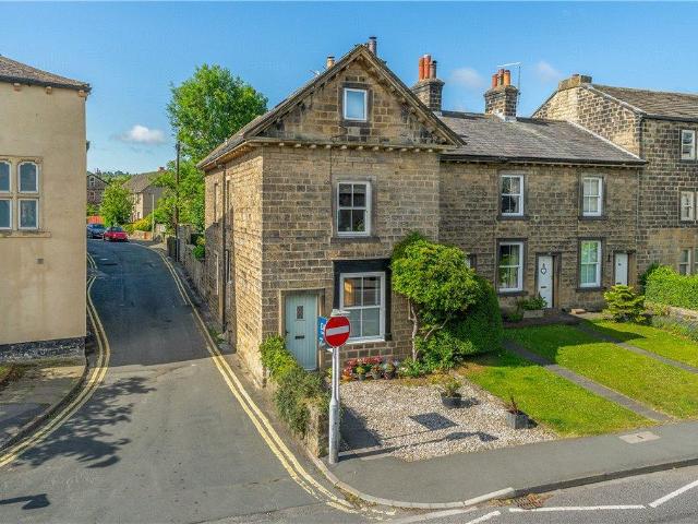 4 bedroom end of terrace house for sale