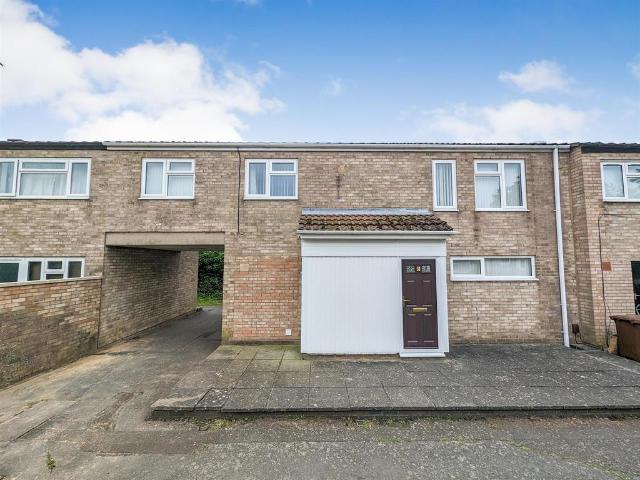 4 bedroom end of terrace house for sale