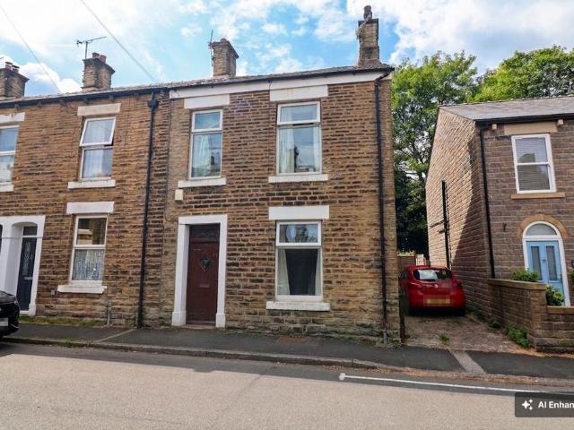 4 bedroom end of terrace house for sale