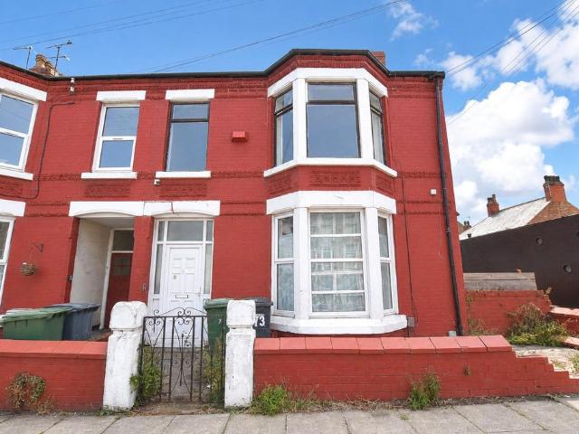 4 bedroom end of terrace house for sale