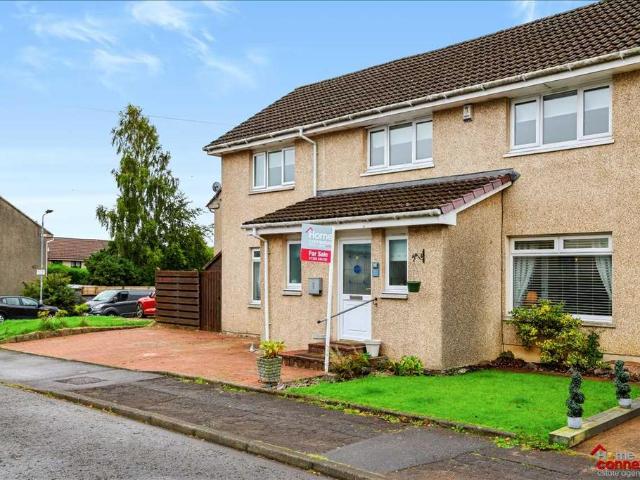 4 bedroom end of terrace house for sale
