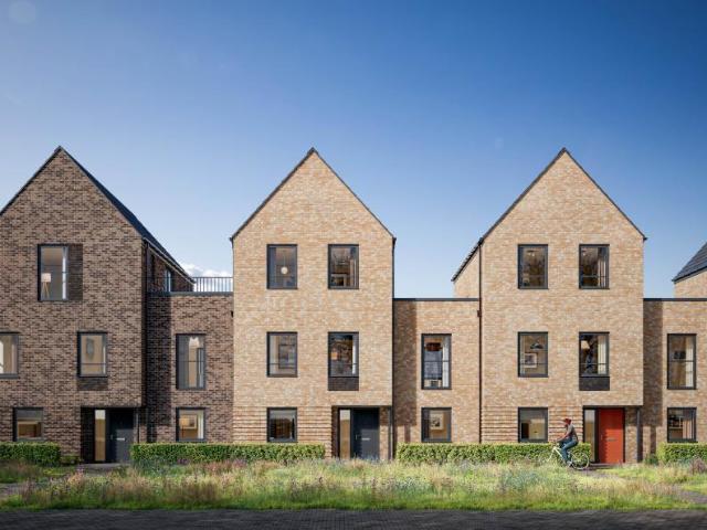 4 bedroom end of terrace house for sale