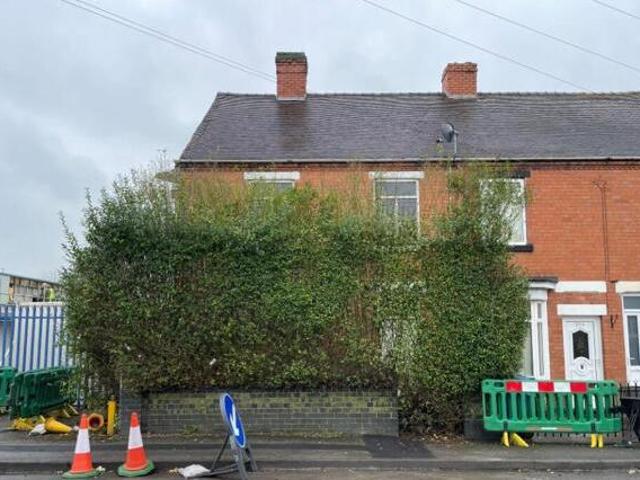 4 Bedroom End Of Terrace House For Sale In Cannock, Staffordshire