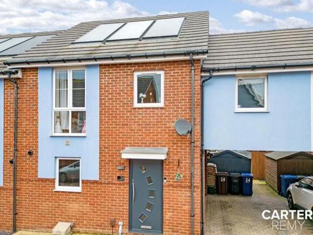 4 Bedroom End Of Terrace House For Sale In Grays