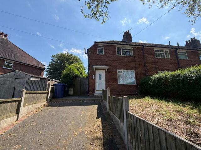 4 bedroom End of terrace house To Let