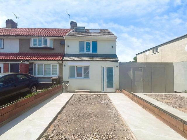 5 bedroom end of terrace house to rent