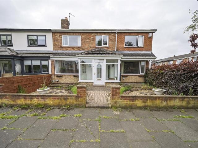 4 bedroom semi detached house to rent