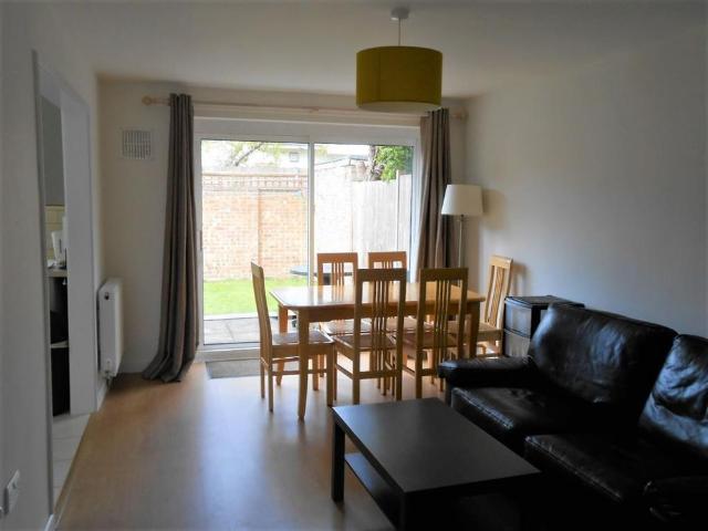 4 bedroom end of terrace house to rent