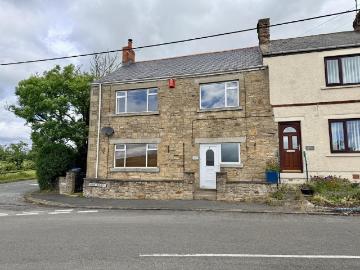 4 bedroom end of terrace house to rent