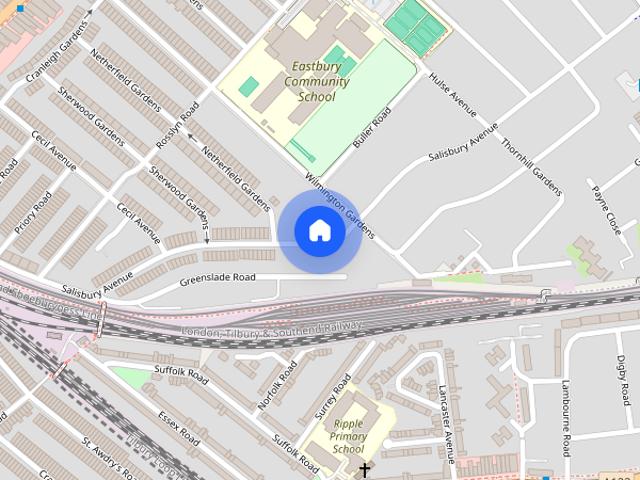 4 bedroom end of terrace house to rent