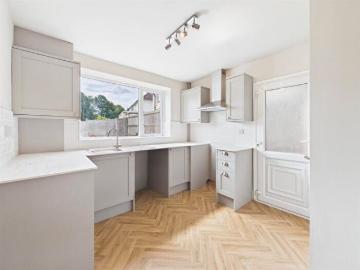 4 Bedroom End Of Terrace House To Rent In Browning Road, Loughborough, LE11