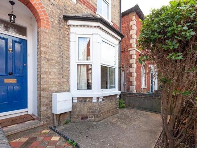 4 Bedroom End Of Terrace House To Rent In Bullingdon Road, Oxford, OX4