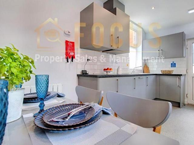 4 Bedroom End Of Terrace House To Rent In St. Leonards Road, Leicester, LE2