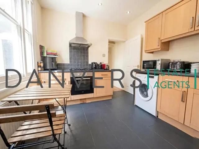 4 Bedroom End Of Terrace House To Rent In Stretton Road, Leicester, LE3