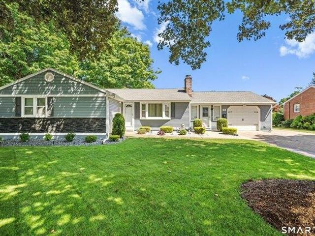 4 bedroom, Enfield CT 06082 105534125