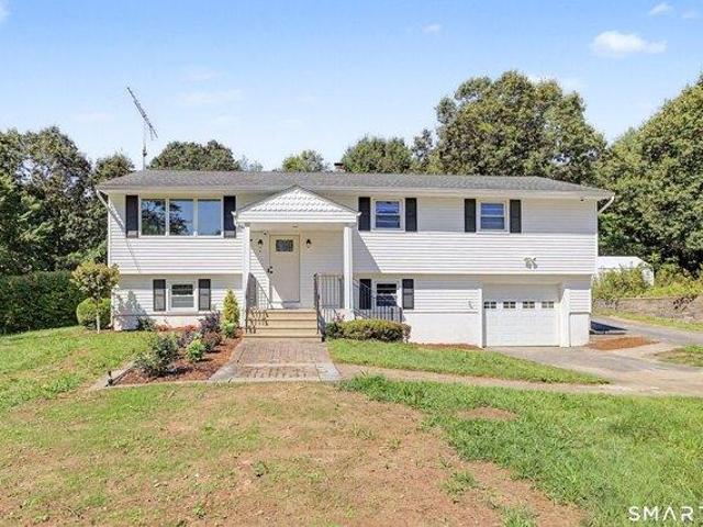 4 bedroom, Enfield CT 06082 105589342