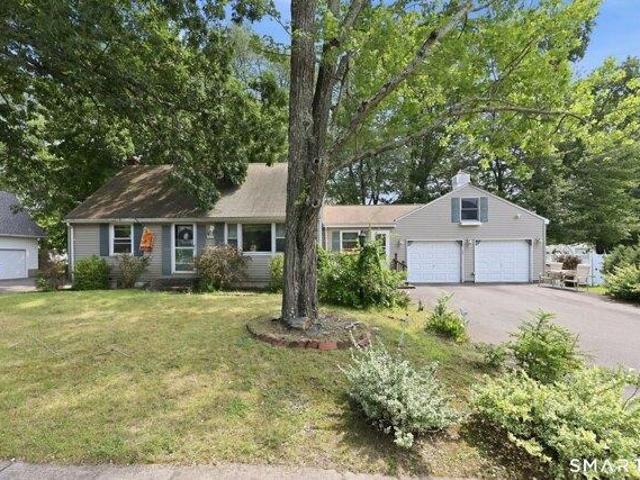 4 bedroom, Enfield CT 06082 105319058