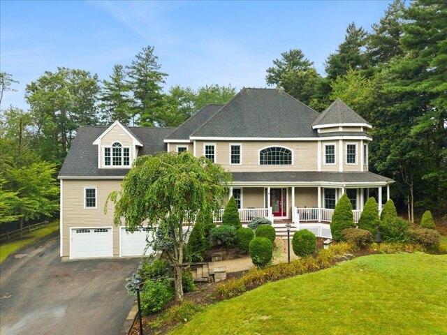 4 bedroom, East Bridgewater MA 02333 105536399