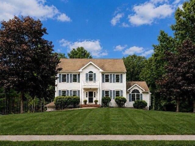 4 bedroom, East Bridgewater MA 02333 105551723