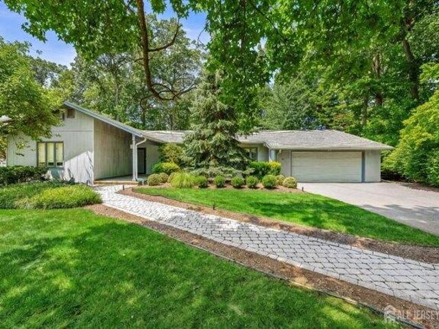 4 bedroom, East Brunswick NJ 08816 105275170