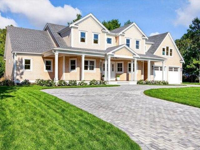 4 bedroom, East Falmouth MA 02536 105629057
