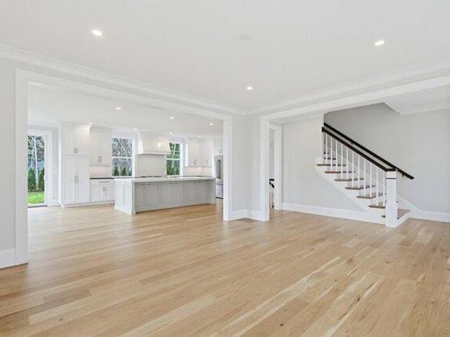 4 bedroom, East Falmouth MA 02536 105660045