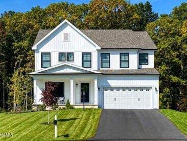 4 bedroom, East Greenbush NY 12061 105320148