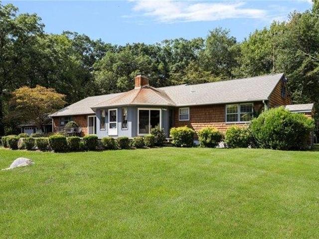 4 bedroom, East Greenwich RI 02818 105535710