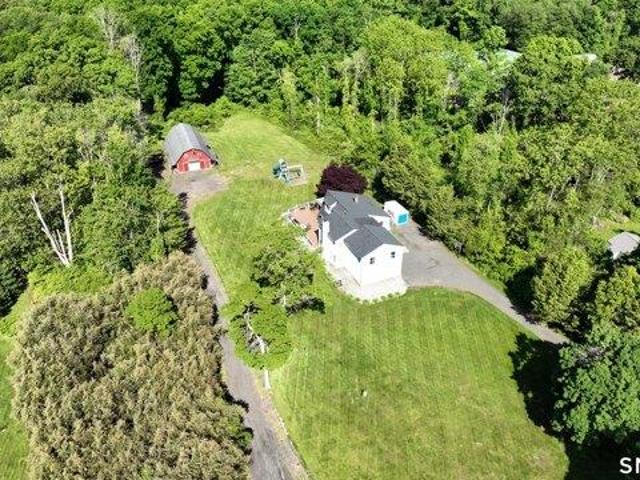 4 bedroom, East Hampton CT 06424 104831783