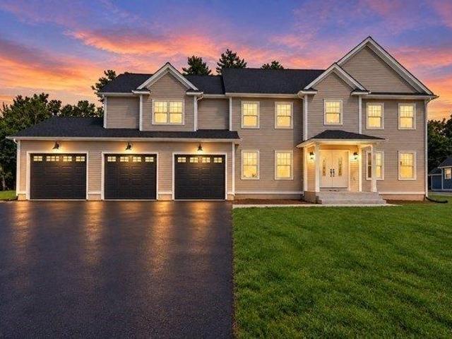 4 bedroom, East Longmeadow MA 01028 105575655