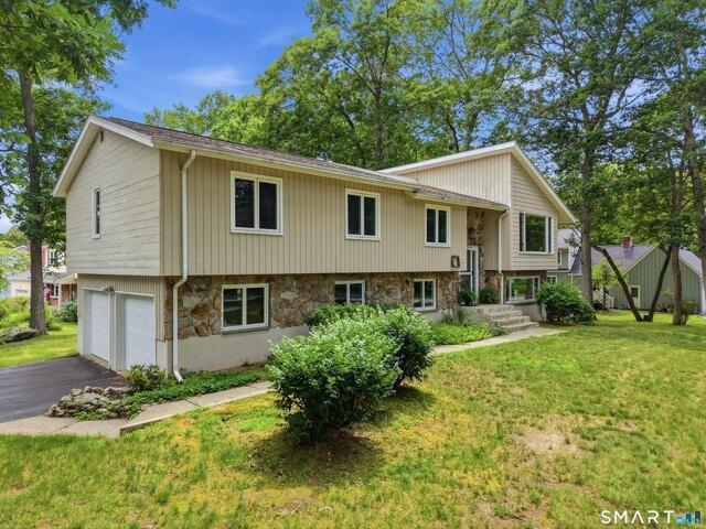 4 bedroom, East Lyme CT 06357 104790741