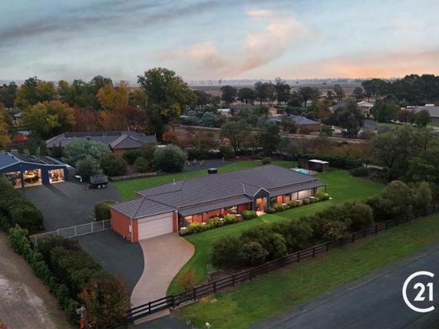 4 Bedroom House Echuca, VIC 102774448