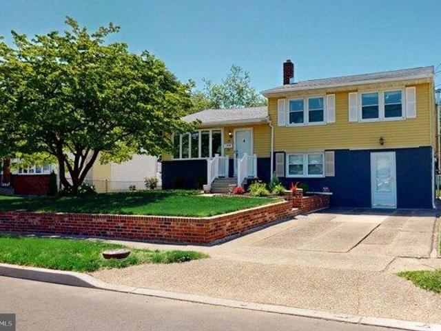 4 bedroom, Edgewater Park NJ 08010 105275563