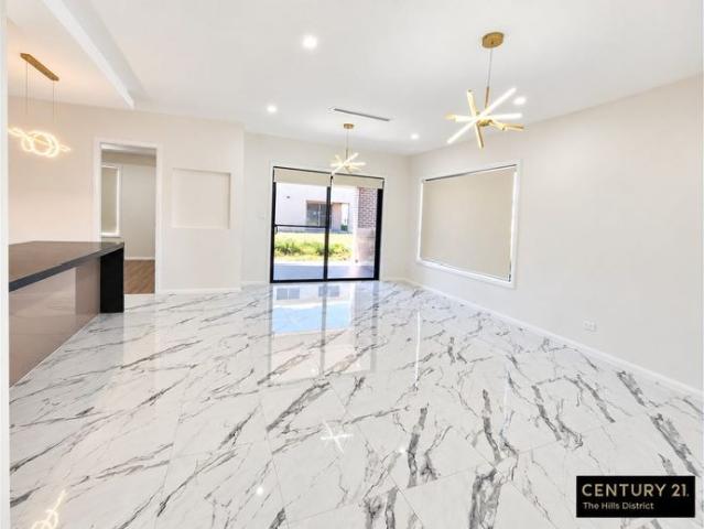 4 Bedroom Effortless Living Close to Parks, Schools and Transport