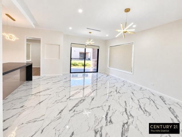 4 Bedroom Effortless Living Close to Parks, Schools and Transport